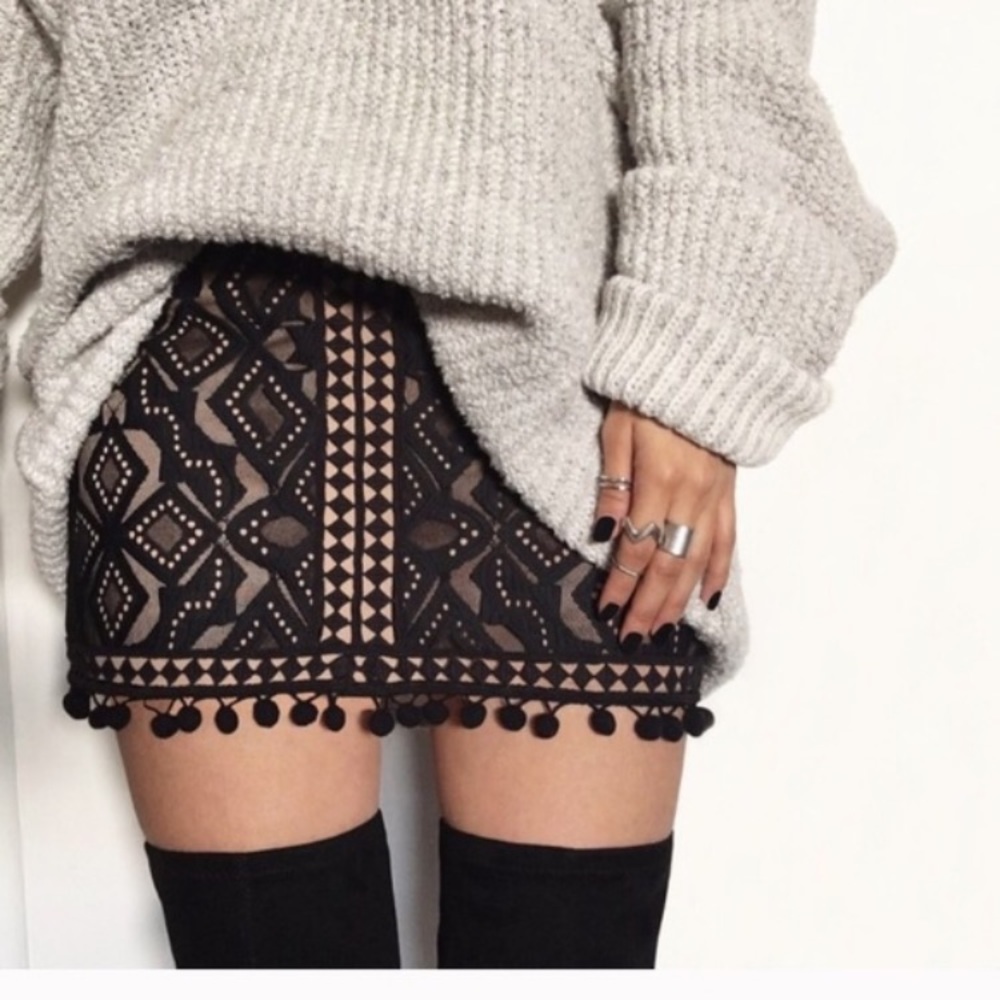 FOR LOVE AND LEMONS Florence Mini Skirt - Y2K - Embroidered Party Skirt - Picture 3 of 13